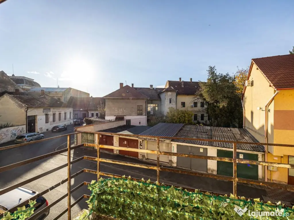 Acasă mare în centrul Aradului! 4 camere - 130 mp utili! 