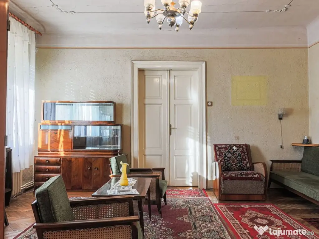 Acasă mare în centrul Aradului! 4 camere - 130 mp utili! 