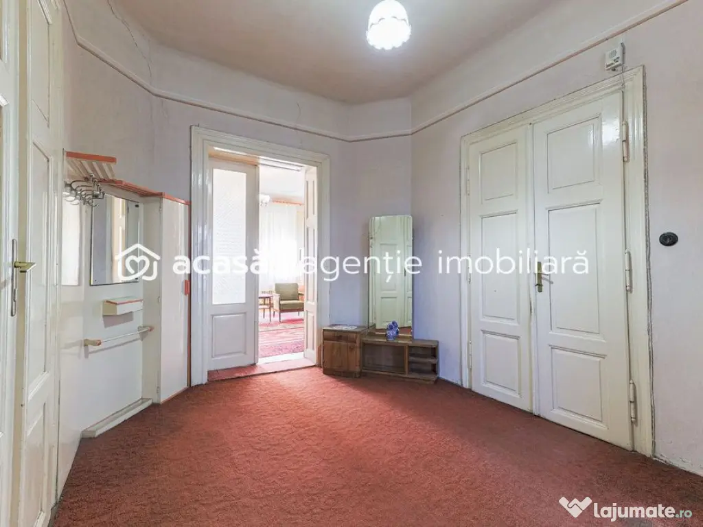 Acasă mare în centrul Aradului! 4 camere - 130 mp utili! 