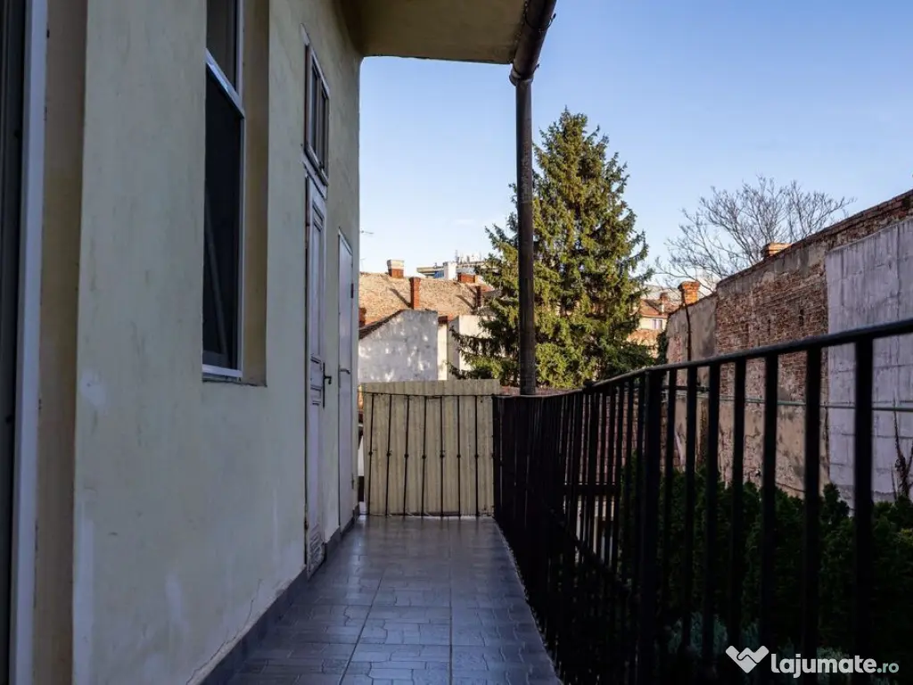 Acasă mare în centrul Aradului! 4 camere - 130 mp utili! 