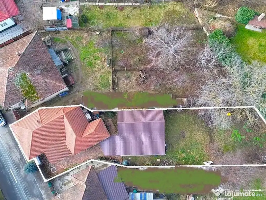 De Vanzare 2 Case In Curte Titulescu/Strada Crinului Tere... 