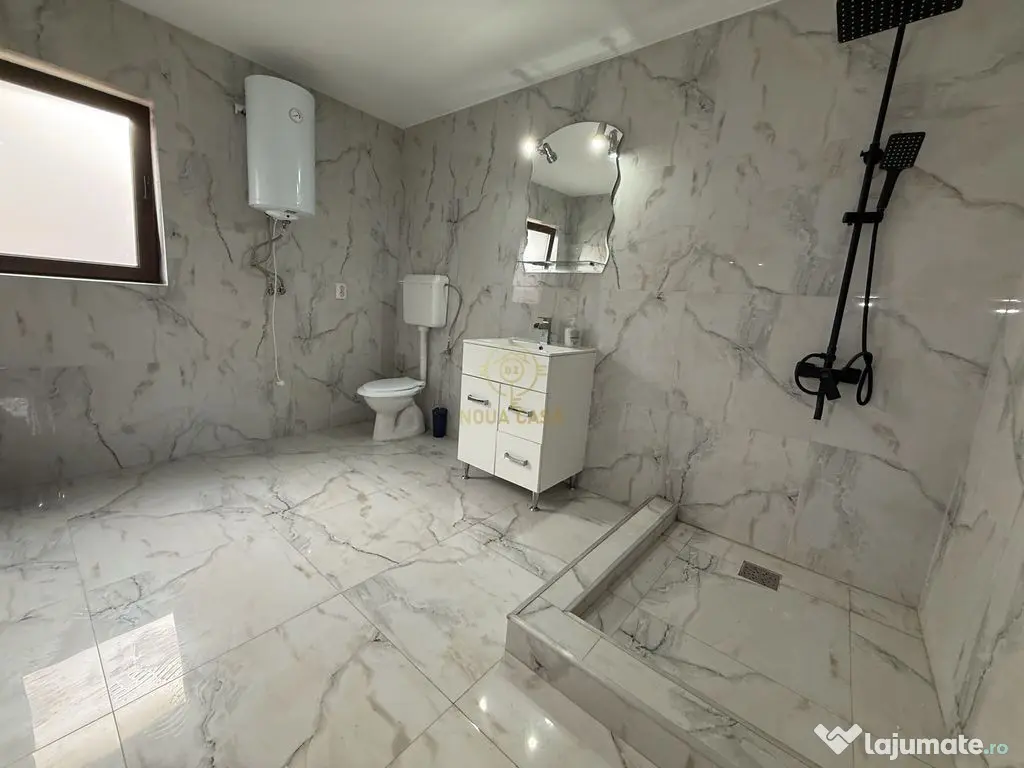 De Vanzare 2 Case In Curte Titulescu/Strada Crinului Tere... 