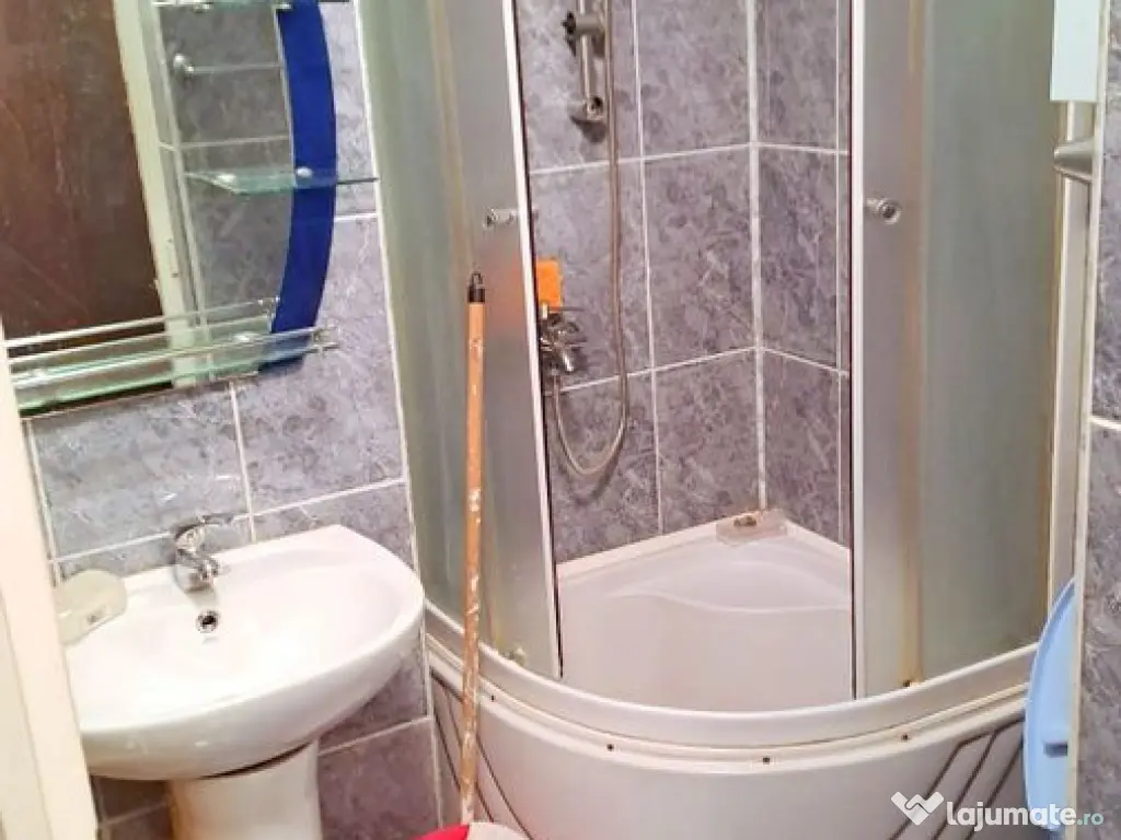 Apartament cu o camera de inchiriat – Micro 38, etaj in...