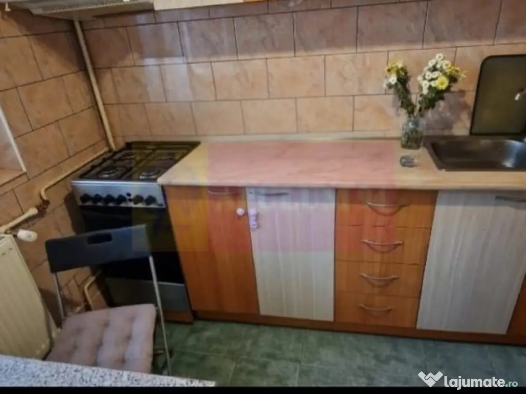 Inchiriere 3 cam. pe str. Huedin ( zona C. Brancoveanu ) 