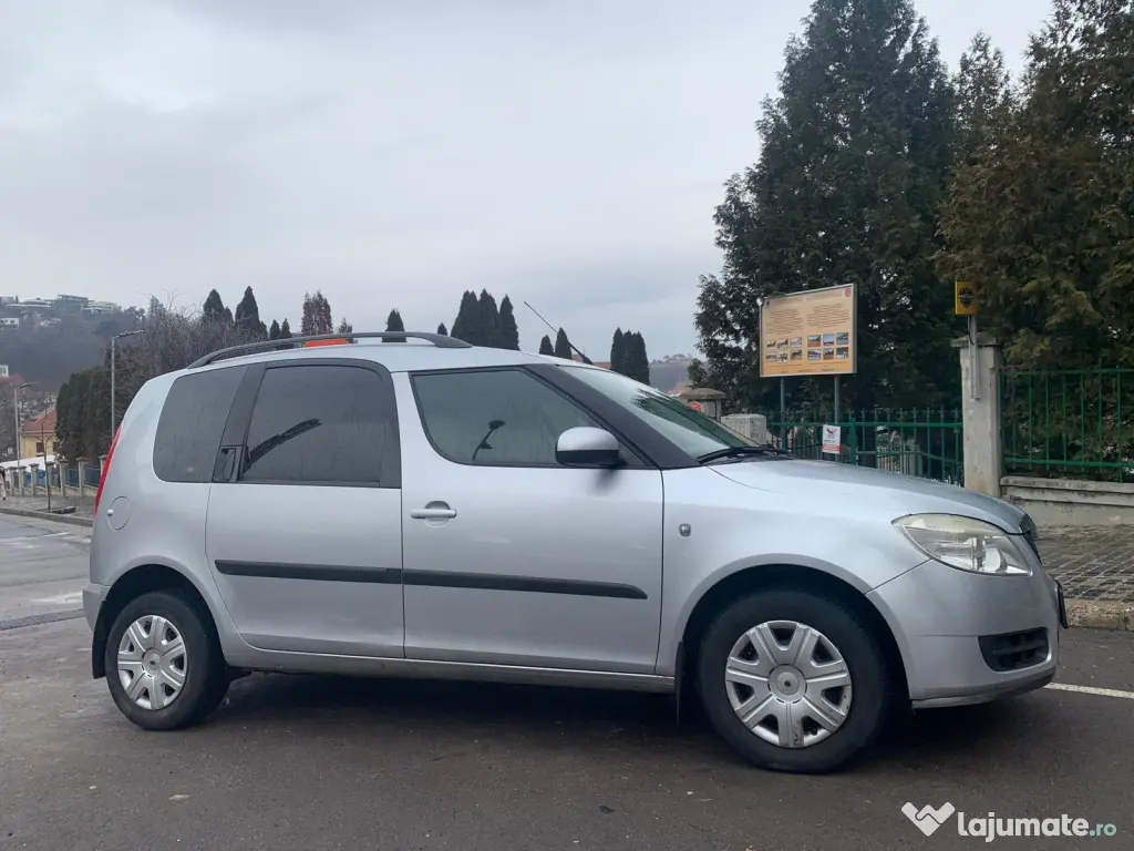 Skoda Roomster 1.2 TSI Ideală pentru Familie și Oraș! 