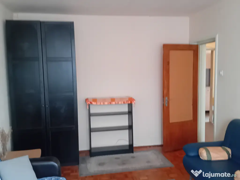 Proprietar, zero comision, inchiriez apartament 3 camere Strad 