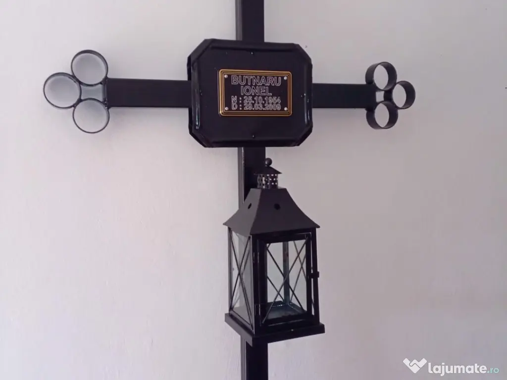 Cruce Metal Fier cu Felinar,pentru Mormânt TRANSPORT GRATUIT 