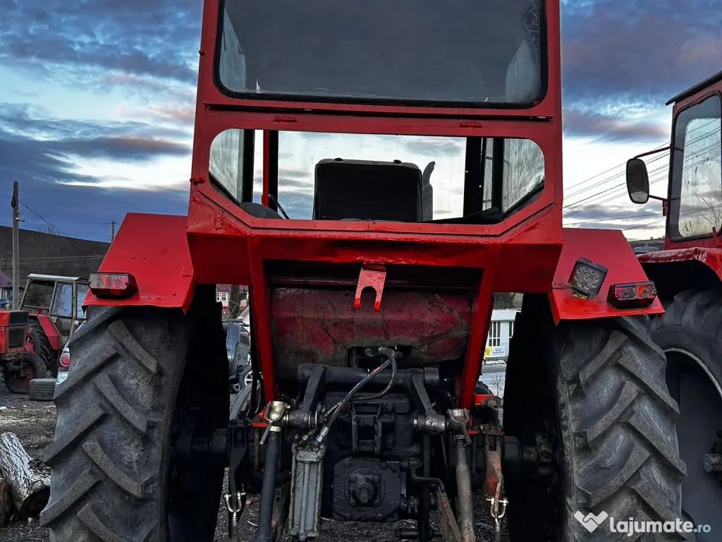 Tractoare U-650