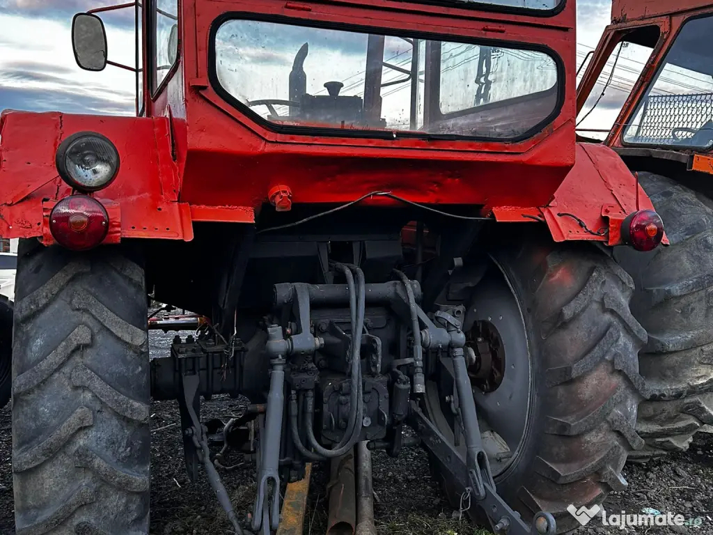 Tractoare U-650
