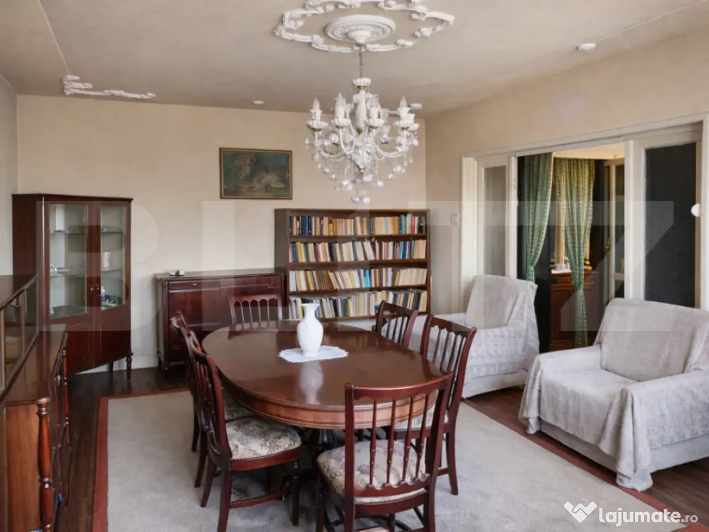 Apartament spațios cu 3 camere, situat central în Timișoa