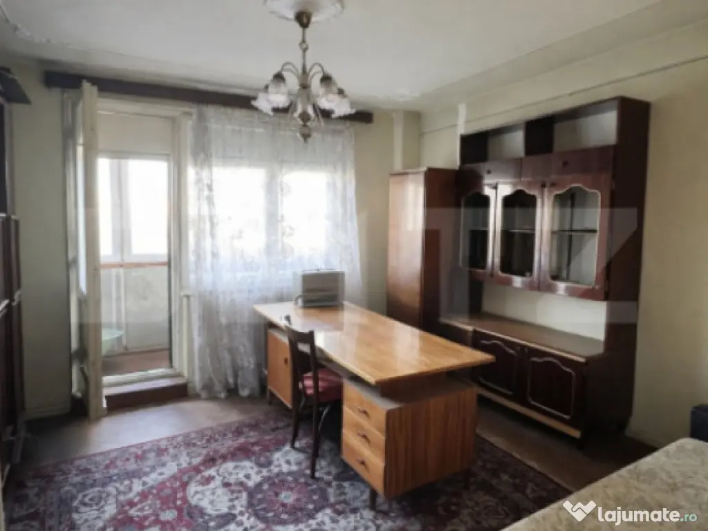 Apartament spațios cu 3 camere, situat central în Timișoa