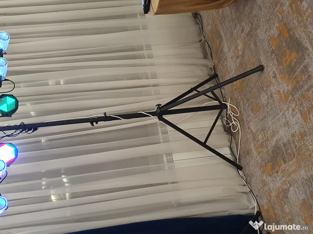 Lumini Beamz cu stativ 