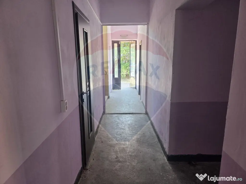 Spațiu industrial 15435 mp. de vânzare in Tinca. 