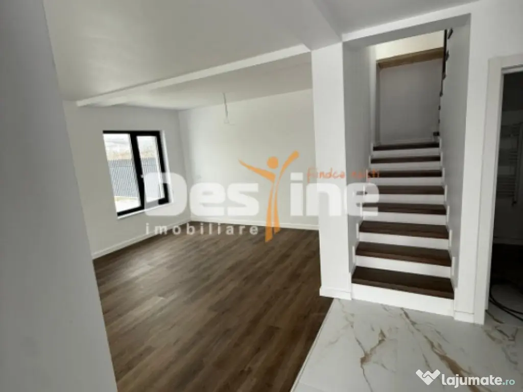 Casa individuala cu etaj, 4 camere, teren 396 mp, drum priva 