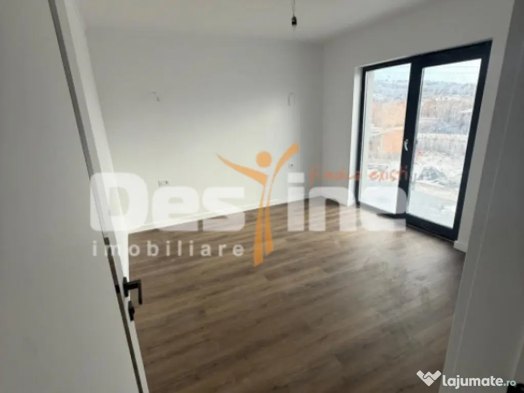 Casa individuala cu etaj, 4 camere, teren 396 mp, drum priva 