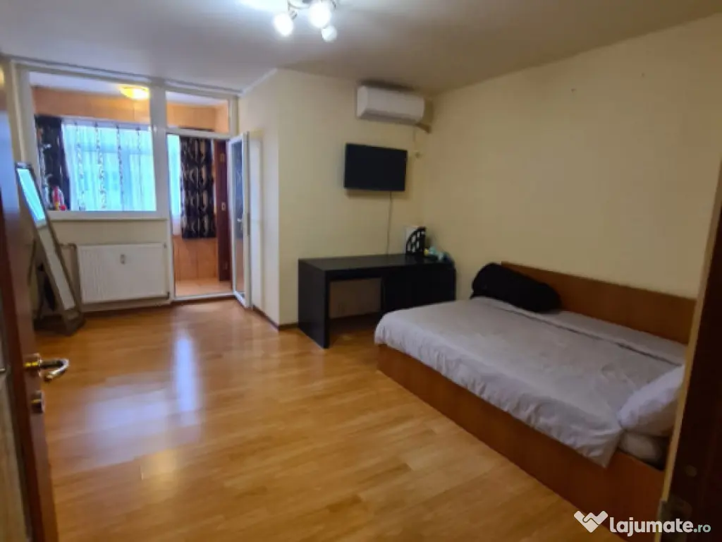 Garsoniera semidecomandata, 28 mp, zona Lapus 