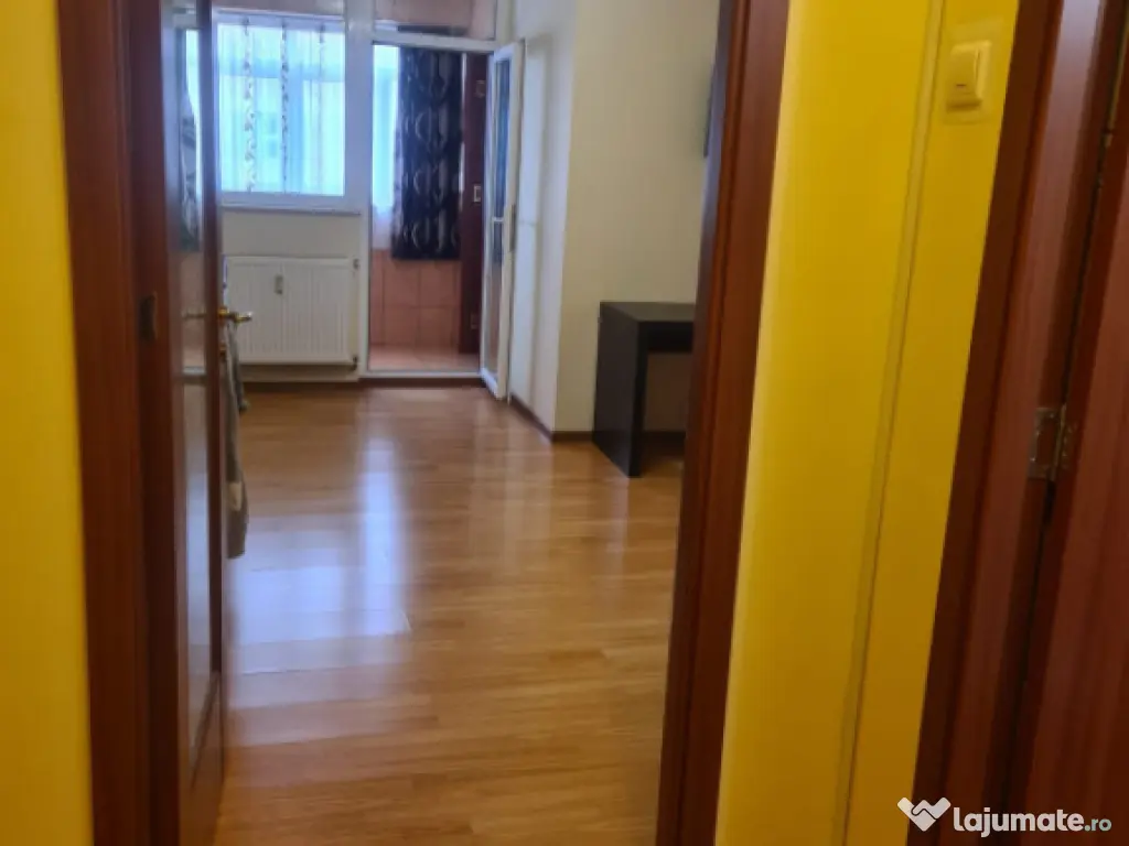 Garsoniera semidecomandata, 28 mp, zona Lapus 