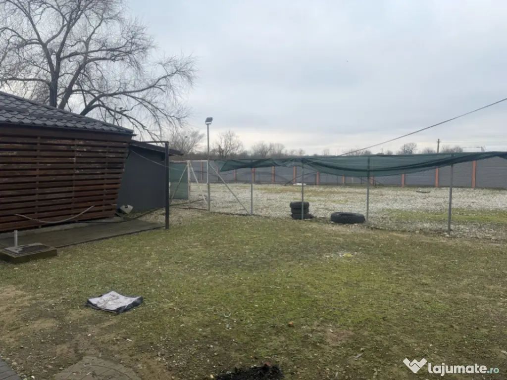 Casa 240 mp utili, 5000 mp teren + afacere la cheie, restaur