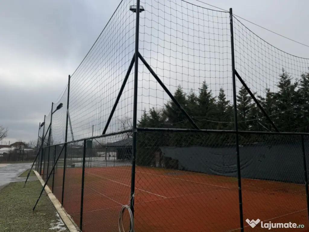 Casa 240 mp utili, 5000 mp teren + afacere la cheie, restaur