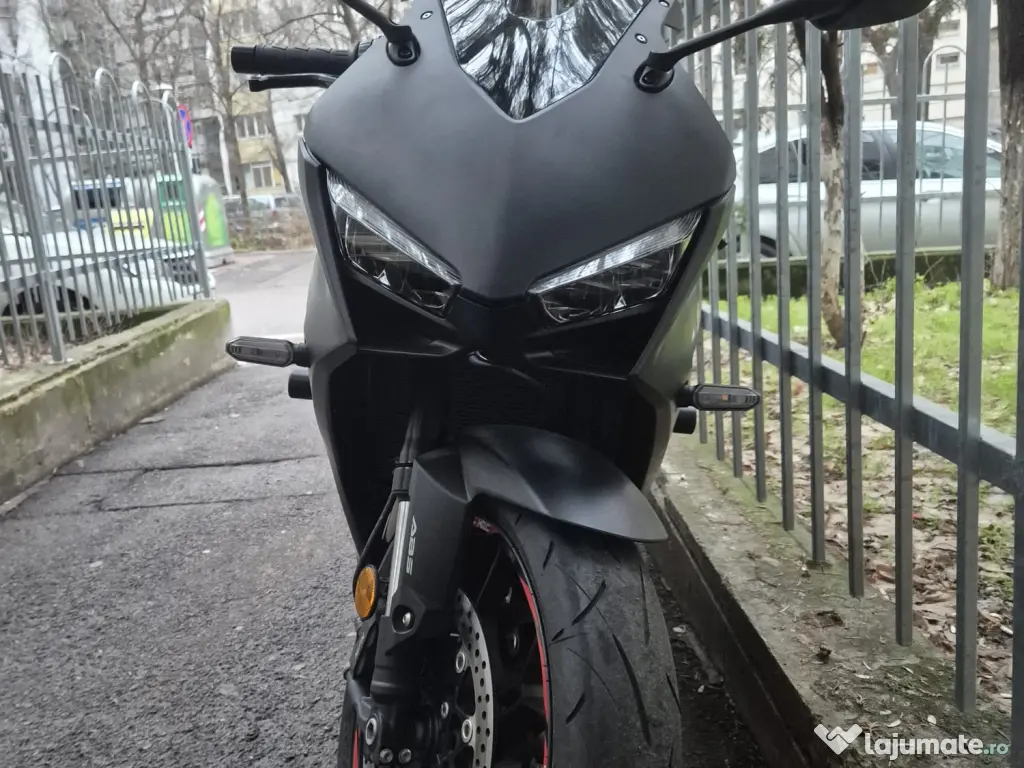 Motocicleta Honda CBR 650R an 2025