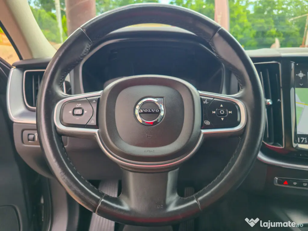 Volvo XC60 . 2,0 Diesel 190 Cp . An 2019 . Automata . Tva inclus . Rate fixe . 