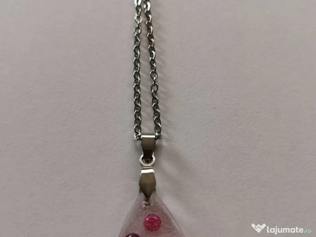 Lantisor cu pandantiv