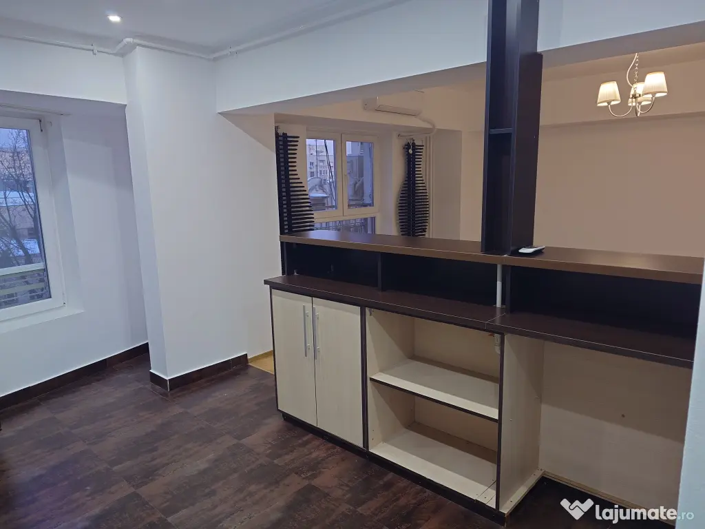 Apartament 4 camere decomandat (metrou IZVOR)