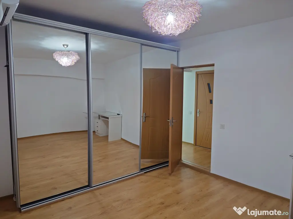 Apartament 4 camere decomandat (metrou IZVOR)