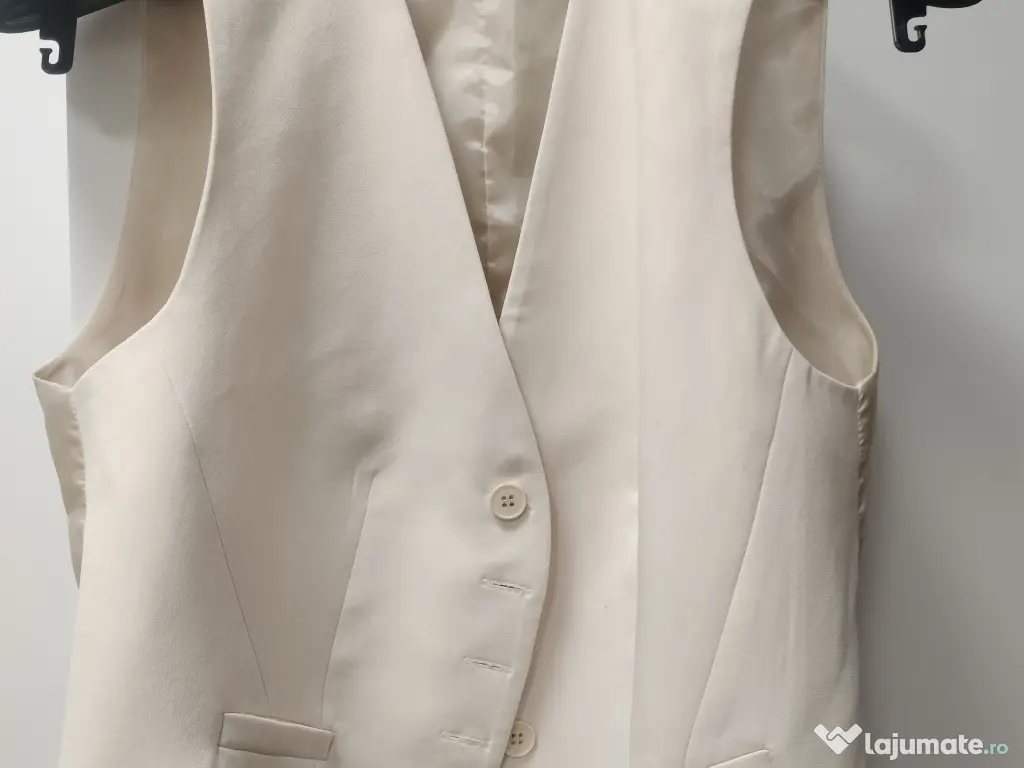 Vesta simpla, culoare crem M/L 