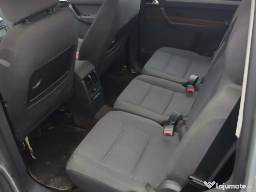 VW Touran 2004,  motor 2.0 Tdi, 140 cai, 7 locuri 