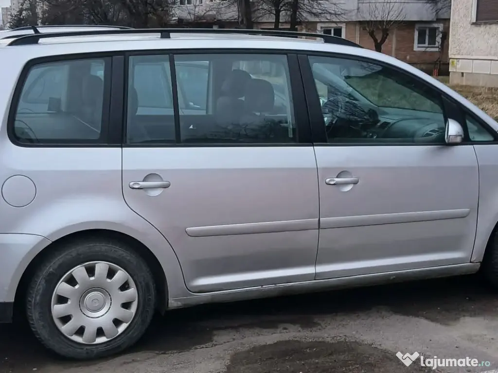 VW Touran 2004,  motor 2.0 Tdi, 140 cai, 7 locuri 