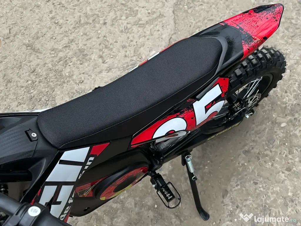 Motocicleta electrica Kinderauto Motobike 35 1500W 48V roti 14/12 RED 