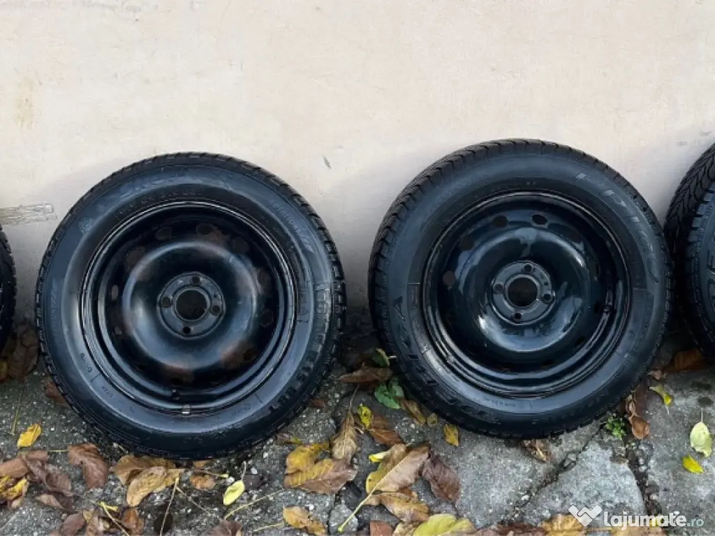 Jante cu anvelope de iarna 185 65 R15 Debica si Sebring 