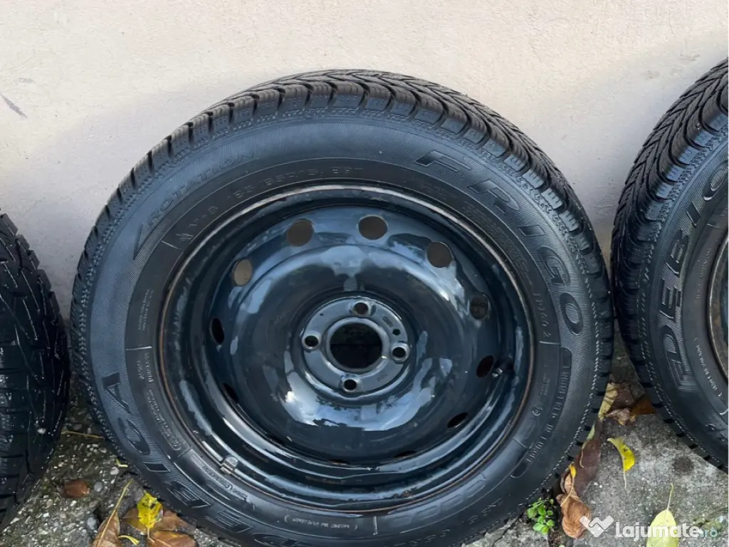 Jante cu anvelope de iarna 185 65 R15 Debica si Sebring 