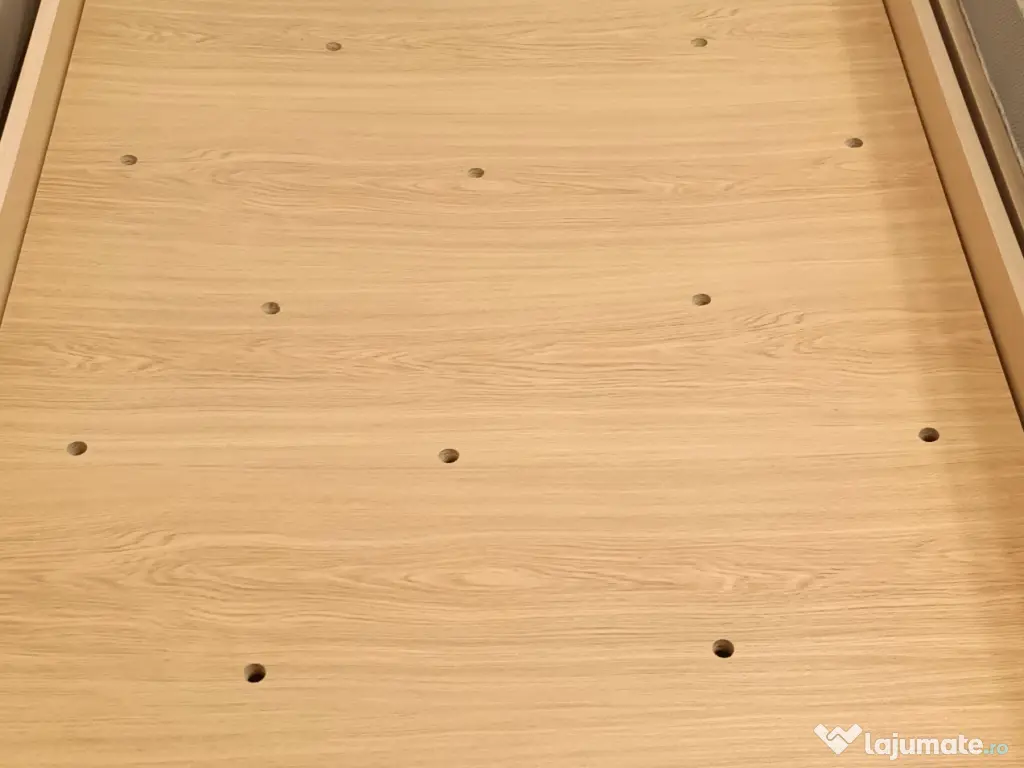 Vând doua paturi +saltele 