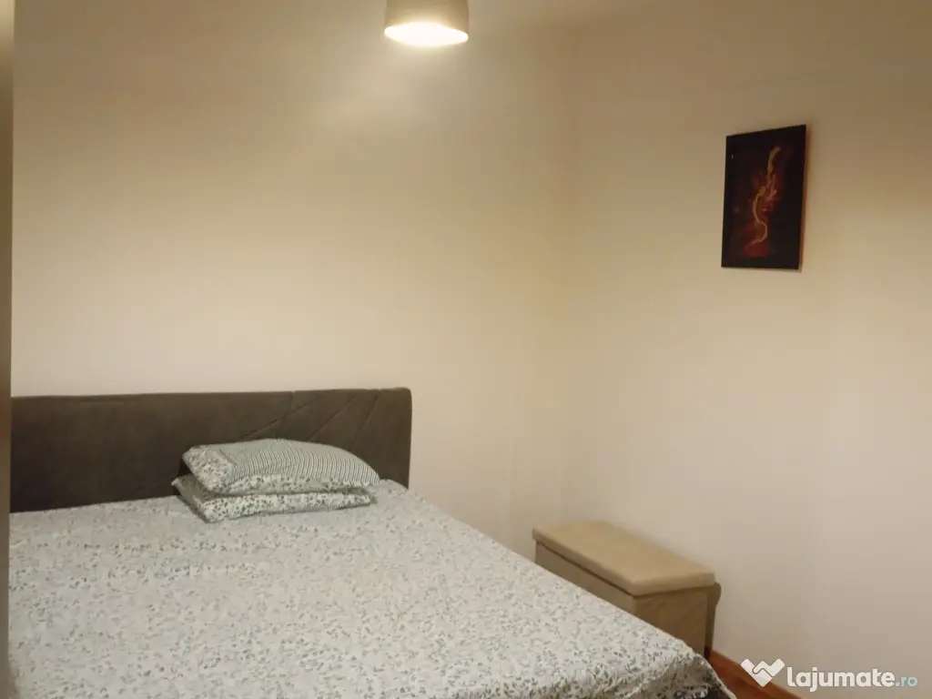 Inchiriez apartament doua camere 