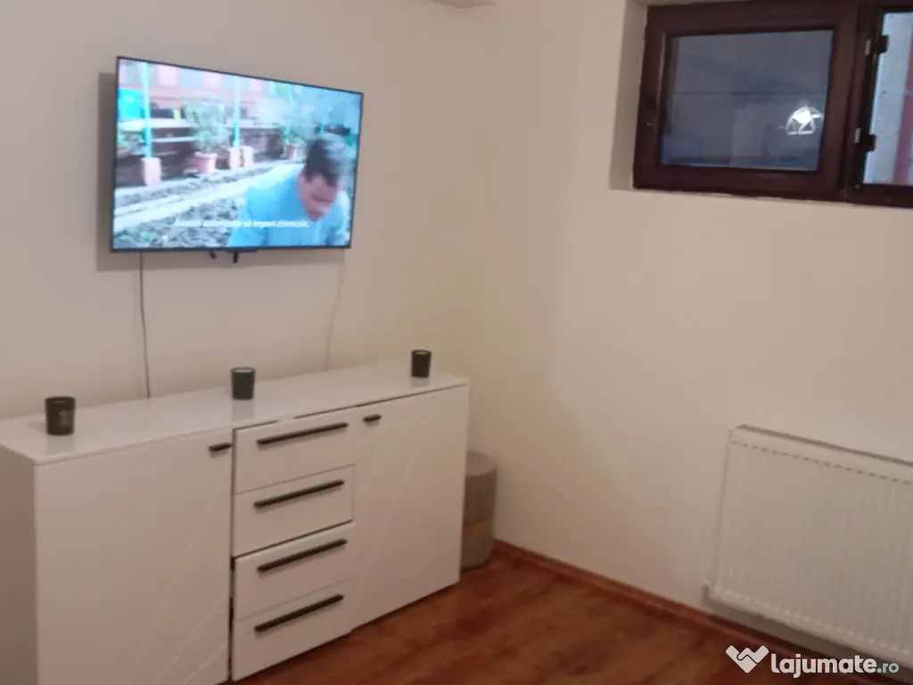 Inchiriez apartament doua camere 