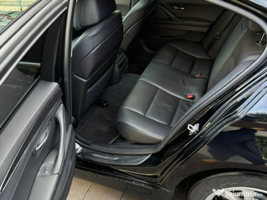 2012 BMW 530d xDrive 258 CP Navi, Piele,Trapa