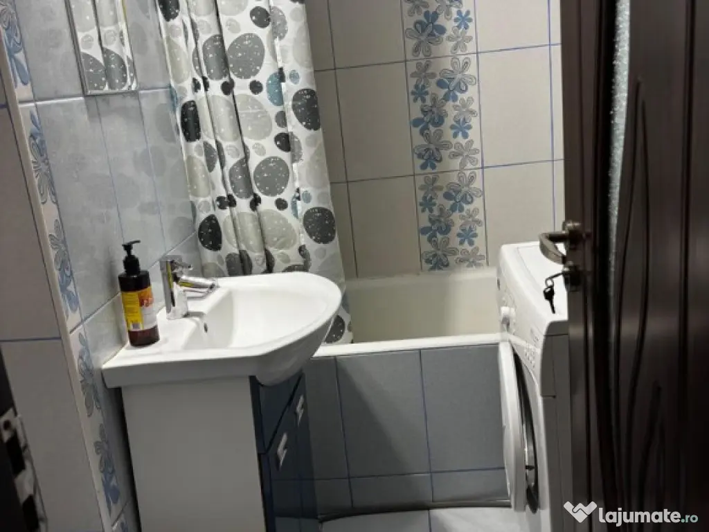 Dristor etaj 8 semidecomandat bloc mixt 