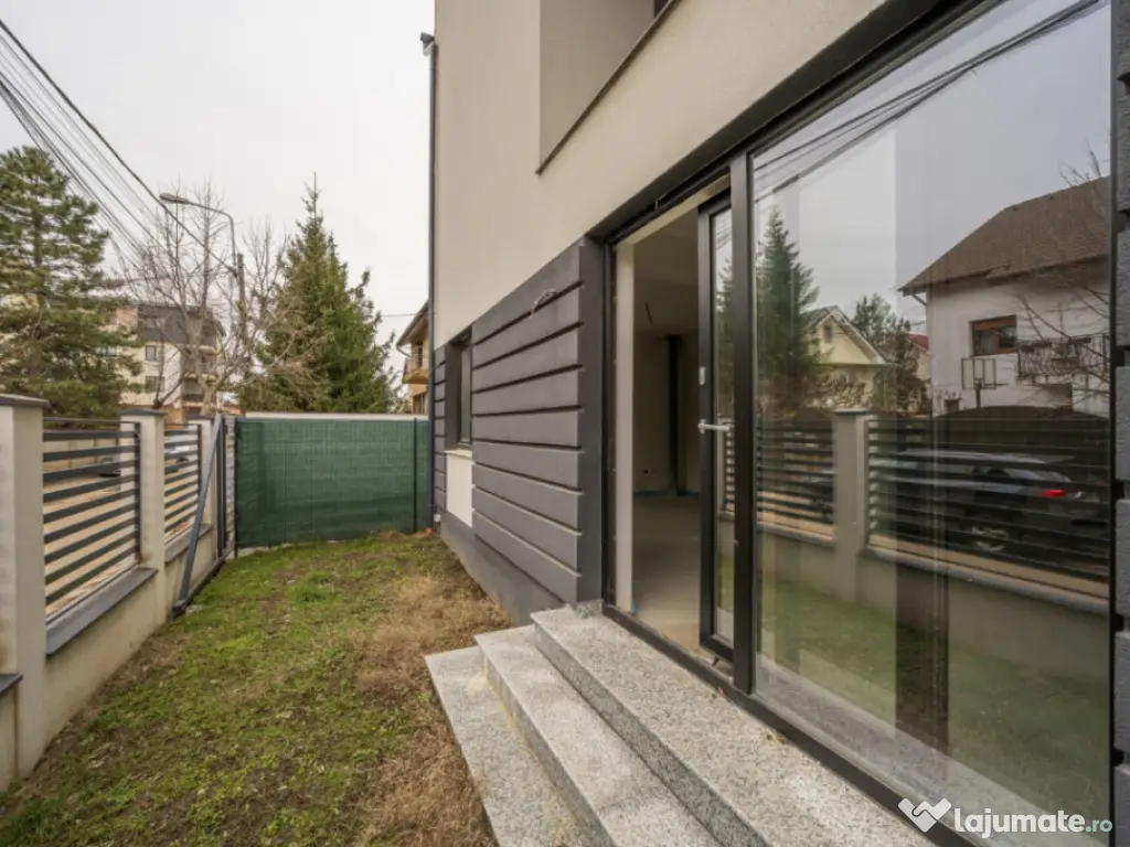 Casa se preda finisata - 4 bai - 3 dormitoare - curte - parc 