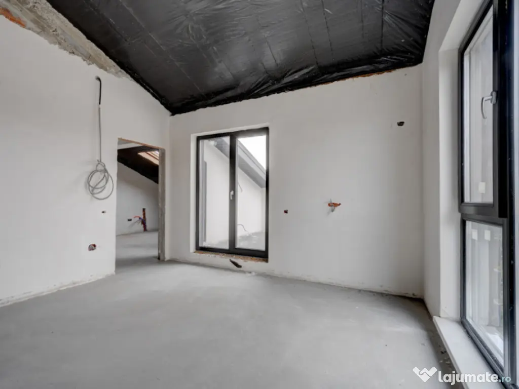 Casa se preda finisata - 4 bai - 3 dormitoare - curte - parc 