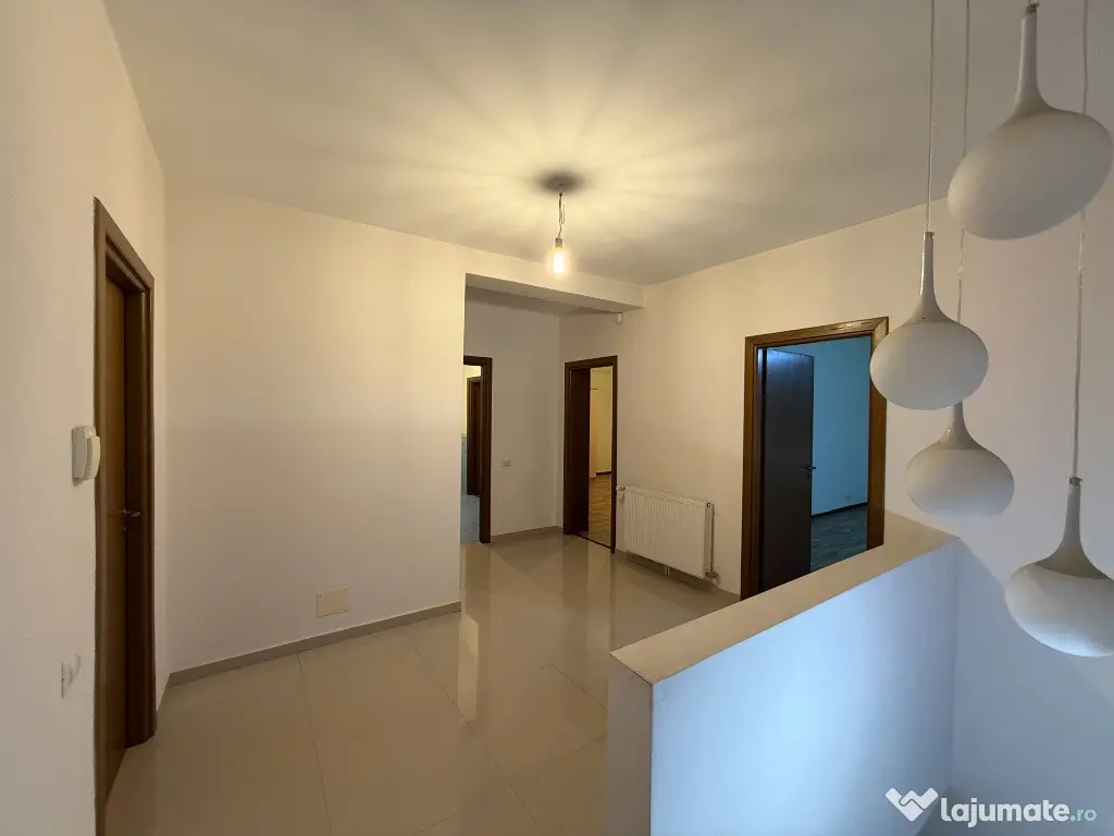 Vila individuala P+1E,5 camere,4 bai,Comuna Berceni Ilfov langa Lidl