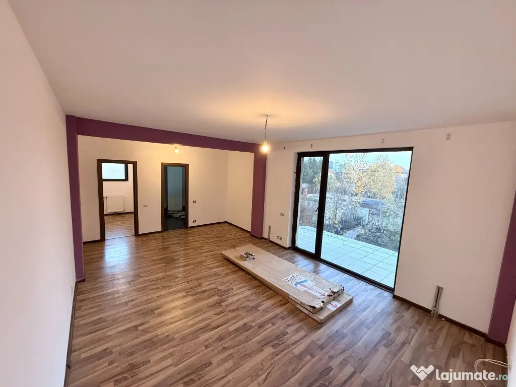 Vila individuala P+1E,5 camere,4 bai,Comuna Berceni Ilfov langa Lidl