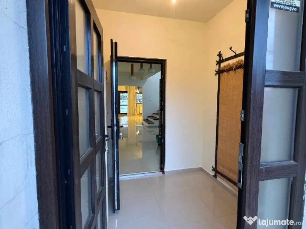 Vila individuala P+1E,5 camere,4 bai,Comuna Berceni Ilfov langa Lidl