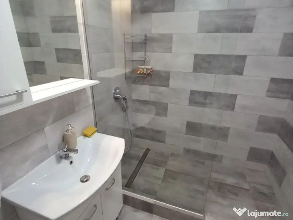 Apartament 2 camere langa statia de metrou Stefan cel Mare