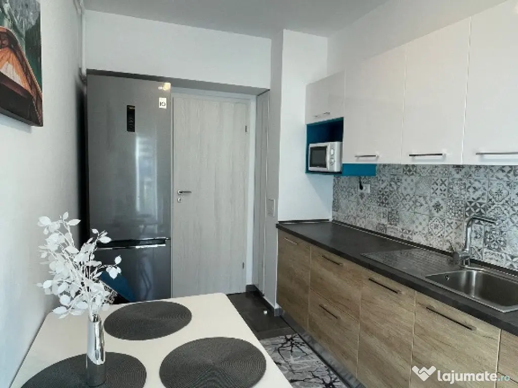 Apartament 2 camere, decomandat, complet mobilat utilat Biruinței 