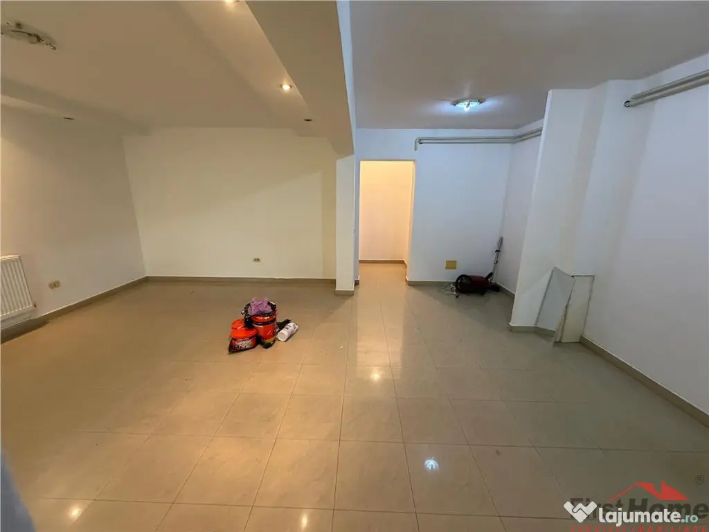 Apartament 3 camere, parter, 70mp , stradal, zona Centrala - 