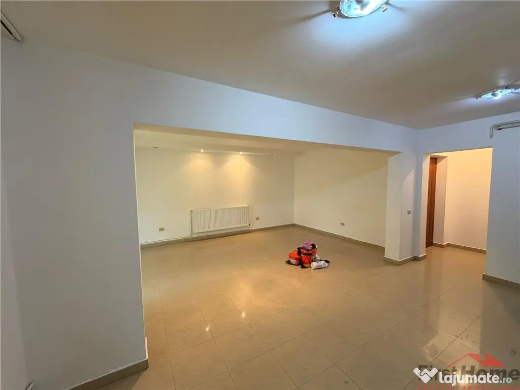Apartament 3 camere, parter, 70mp , stradal, zona Centrala - 