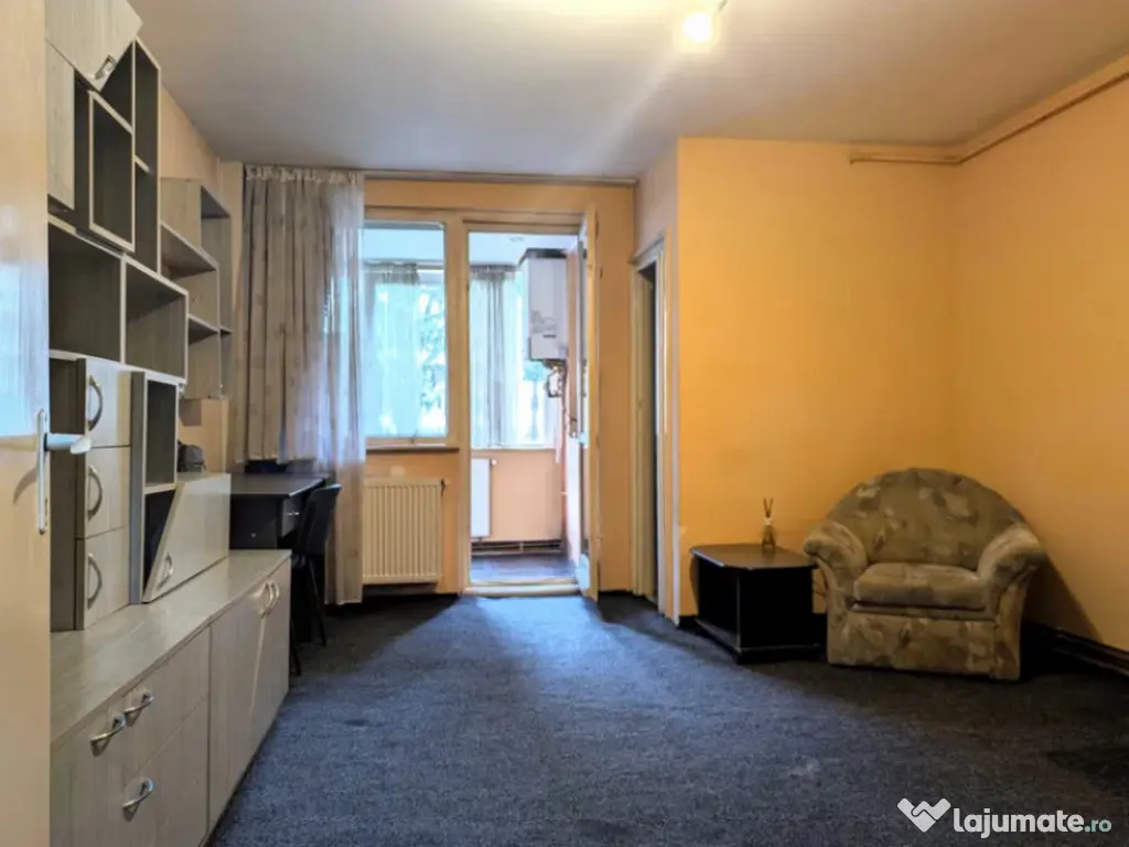 Garsoniera decomandata - zona Astra 