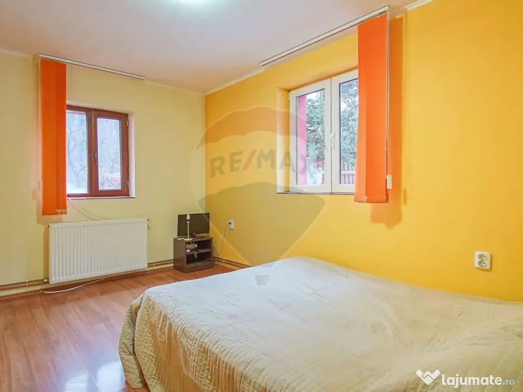 Comision 0%! Casă cu 6 camere de vânzare în Azuga 